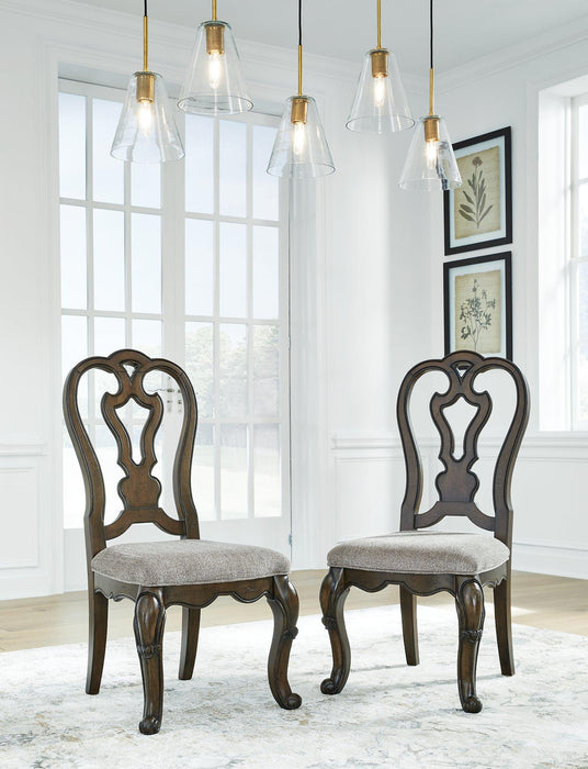 Maylee Dining Room Set